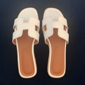 Goodnight Macaroon Smith Cut-Out Slides